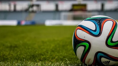 [德甲战报]斯图加特与海登海姆握手言和，绝平局落幕