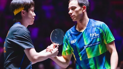 西班牙媒体报道：费尔明、马丁及托雷获准早退西班牙U21，助力奥萨苏纳备战